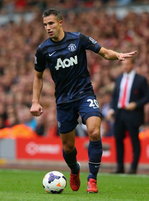 Robin van Persie: The Flying Dutchman dengan Sentuhan Seni